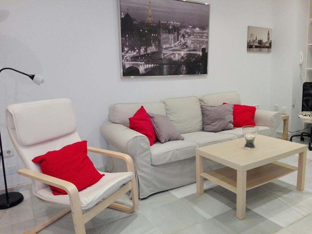 Centrico Apartamento Con Patio Privado Sevilla Buitenkant foto
